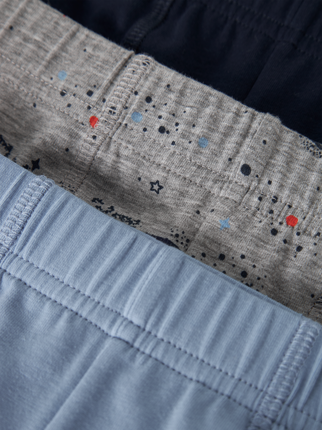 model_shot-front_full